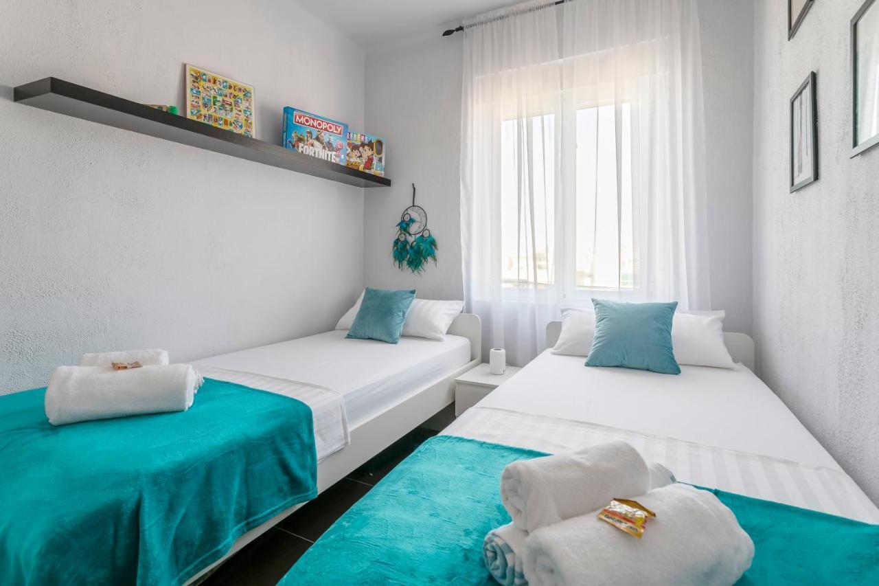 ✩Direct Beach Location ✩ Familyfriendly ✩ Netflix Santa Pola Exterior photo